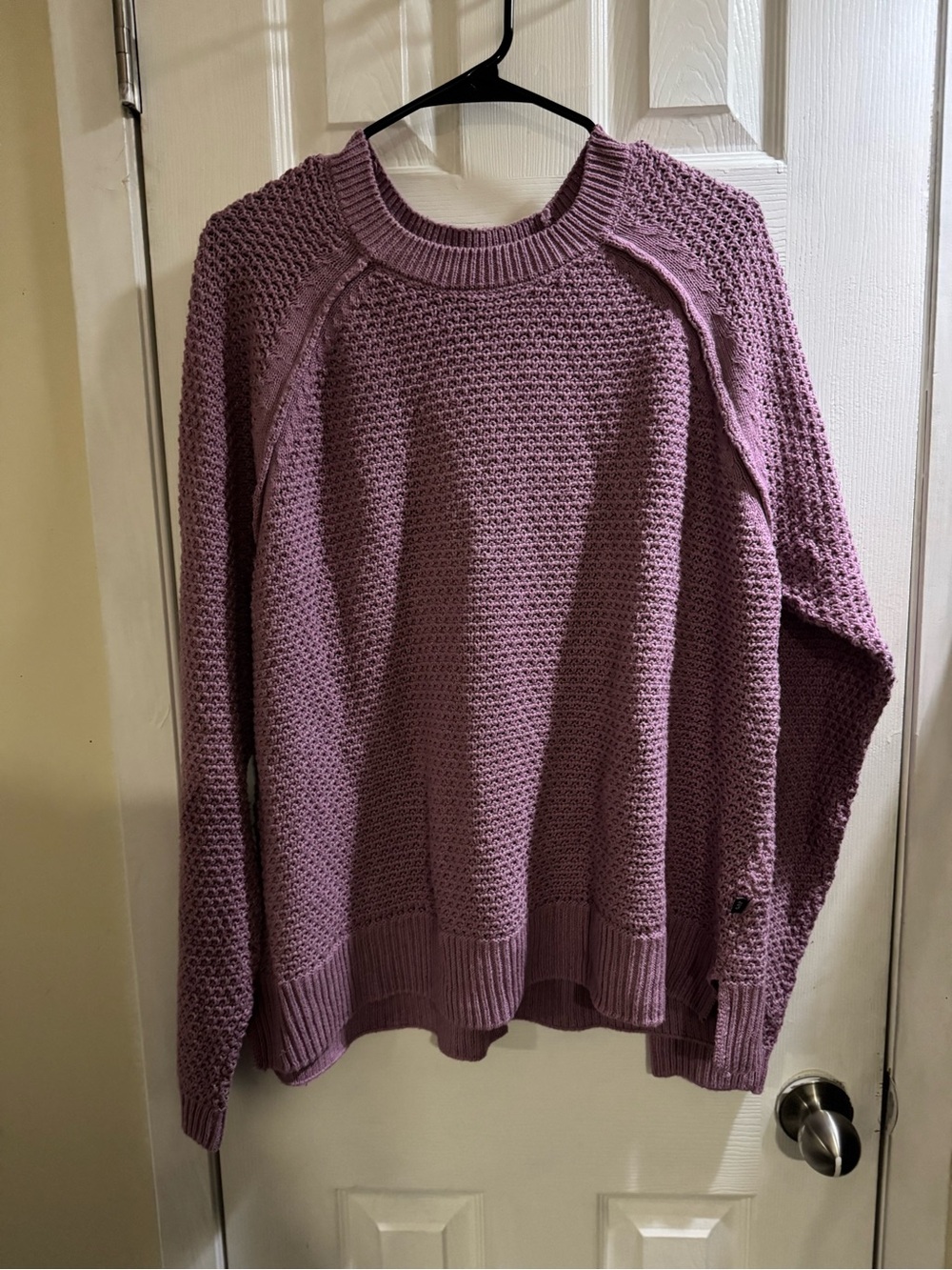 GAP Women’s Textured Knit Crewneck Sweater Pink/Purple XXL